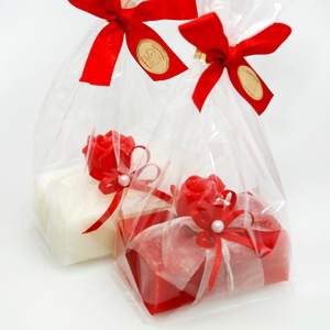 Schafmilchseife eckig 100g dekoriert mit Seife Rose Florex 7g in Cello, Classic/Rose 