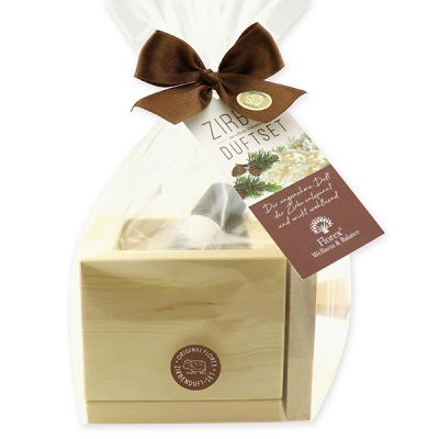 Zirbenöl 10ml und Zirbenspäne in Zirbenholz Box verpackt in Cello 