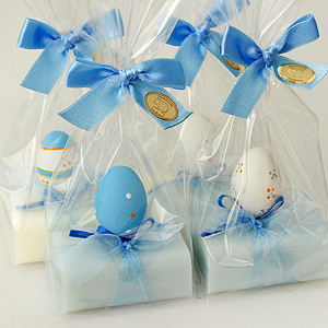 Sheep milk soap 100g, decorated with an easter egg packed in a cellophane bag, Classic/'forget-me-not' 