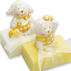 Sheep milk soap 100g, decorated with a ceramic sheep, Classic/chamomile 