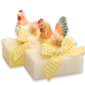 Sheep milk soap 100g, decorated with a ceramic hen, Classic/chamomile 
