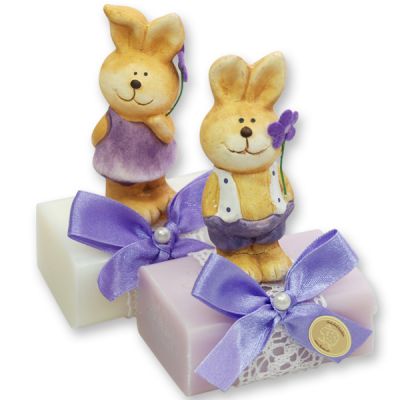 Schafmilchseife eckig 100g, dekoriert mit Hase, Classic/Flieder 