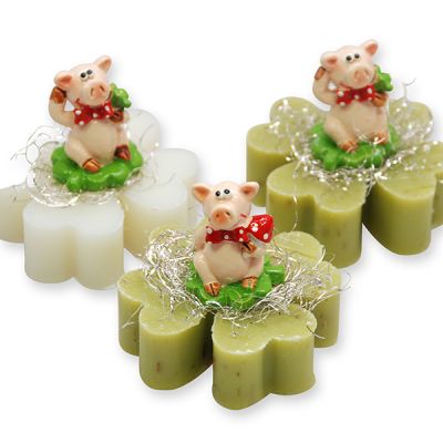 Schafmilchseife Kleeblatt midi 25g dekoriert mit Glücksschweinschen, Classic/Eisenkraut 
