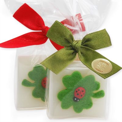 Schafmilchseife Quadrat 35g dekoriert mit Kleeblatt in Cello, Classic 