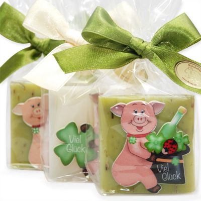 Schafmilchseife Quadrat 35g dekoriert mit Glücksschweinchen in Cello, Classic/Eisenkraut 