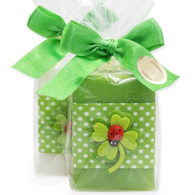 Schafmilchseife eckig 100g dekoriert mit Kleeblatt in Cello, Classic/grüner Apfel 