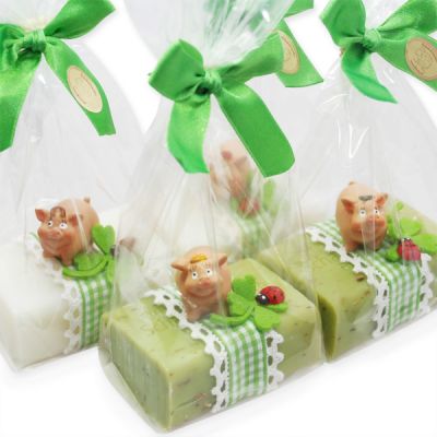 Schafmilchseife eckig 100g dekoriert mit Glücksschwein sortiert in Cello, Classic/Eisenkraut 