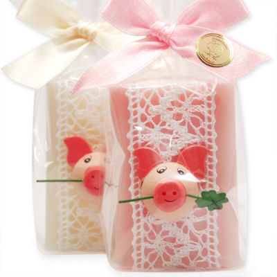 Schafmilchseife eckig 100g dekoriert mit Holzschwein in Cello, Classic/Pfingstrose 