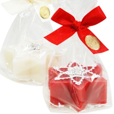 Schafmilcheife Stern 80g, dekoriert mit Häkelsternen in Cello, Classic/Cranberry 