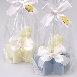 Schafmilchseife Stern 80g, dekoriert mit Seifenengel 20g in Cello, Classic/Eisblume 