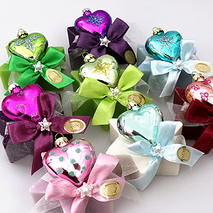 Sheep milk soap star 80g, decorated with a glass christmas heart, sorted 