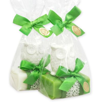 Sheep milk soap 100g, decorated with an owl salt and pepper shaker in a cellophane, Classic/apple 