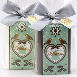 Sheep milk soap 100g, decorated with a christmas ribbon 'Winter' in a cellophane, Classic/christmas rose silver 