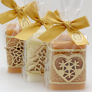 Sheep milk soap 100g, decorated with christmas decorations in a cellophane, Classic/quince 