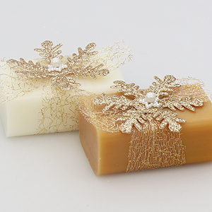 Sheep milk soap 100g decorated with a snowflake, Classic/quince 