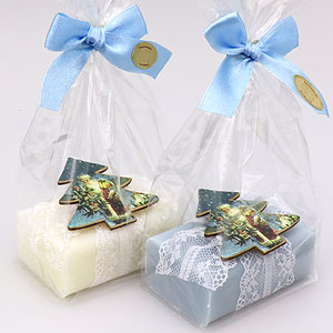 Schafmilchseife eckig 100g, dekoriert mit Tannenbaum in Cello, Classic/Eisblume 