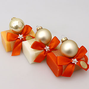 Schafmilchseife eckig 100g dekoriert mit Glaskugel, Classic/Orange/Blutorange 