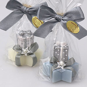 Schafmilchseife Stern 20g, dekoriert mit Geschenkspaket in Cello, Classic/Eisblume 