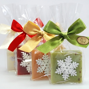 Sheep milk soap square 35g, decorated with a snowflake in a cellophane, sorted 