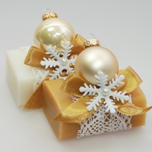 Sheep milk soap 100g, decorated with a glass christmas ball, Classic/quince 