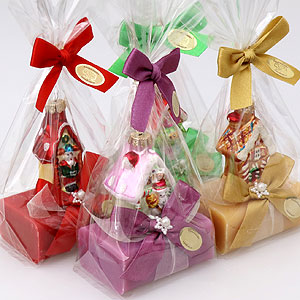 Sheepmilk soap 100g, decorated with a glass house in a cellophane, sorted 